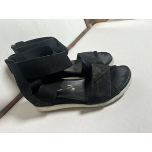 Eileen Fisher 7 Black Leather Criss Cross Back Zip Sport Platform Sandals